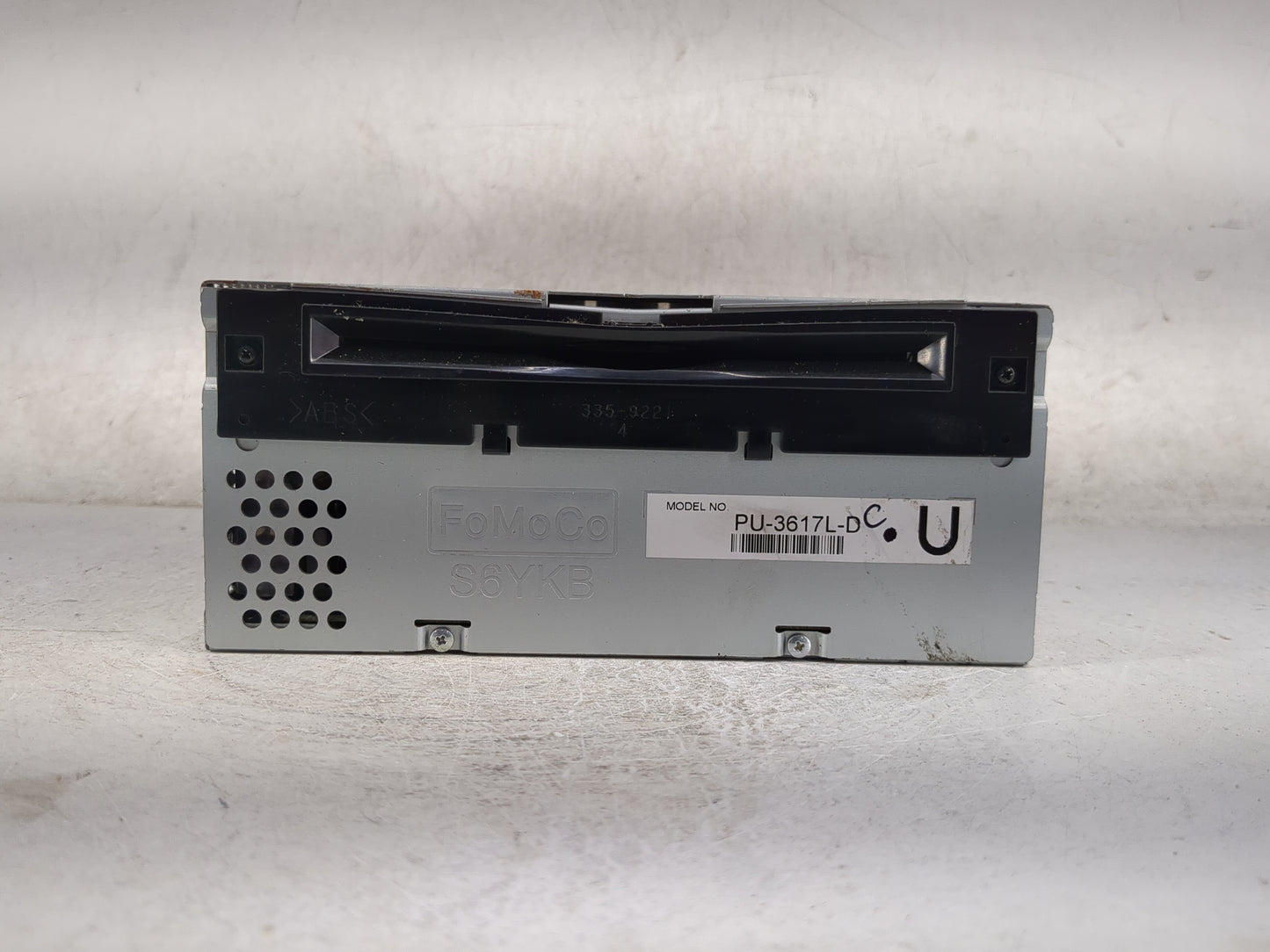 2013 Ford Explorer Radio AM FM Cd Player Receiver Replacement P/N:PU-3617L-D DB5T19C107FD, A12667137 Fits OEM Used Auto Part
