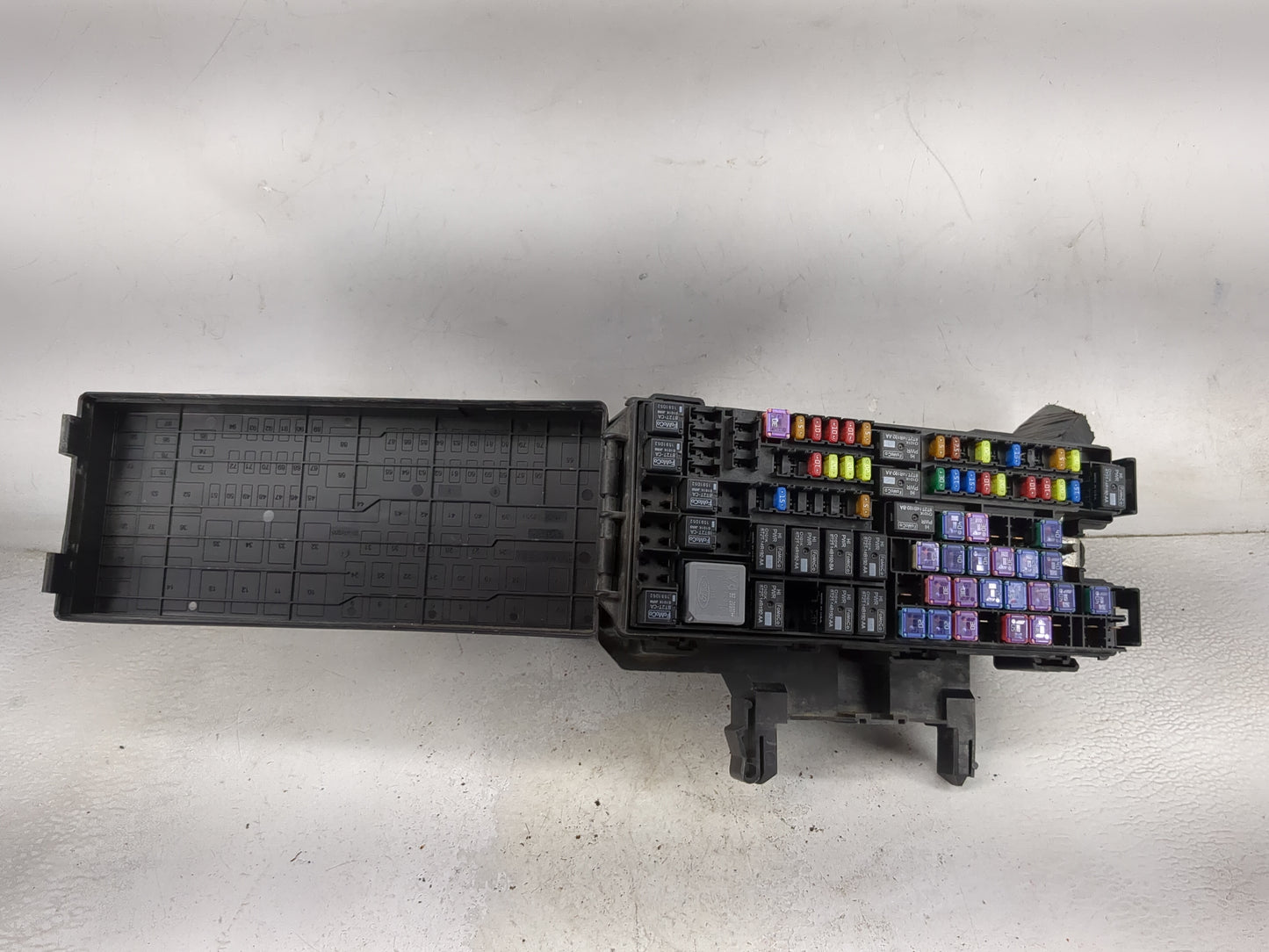 2013 Ford Explorer Fusebox Fuse Box Panel Relay Module P/N:BT4T-14A003-AA Fits OEM Used Auto Parts - Oemusedautoparts1.com