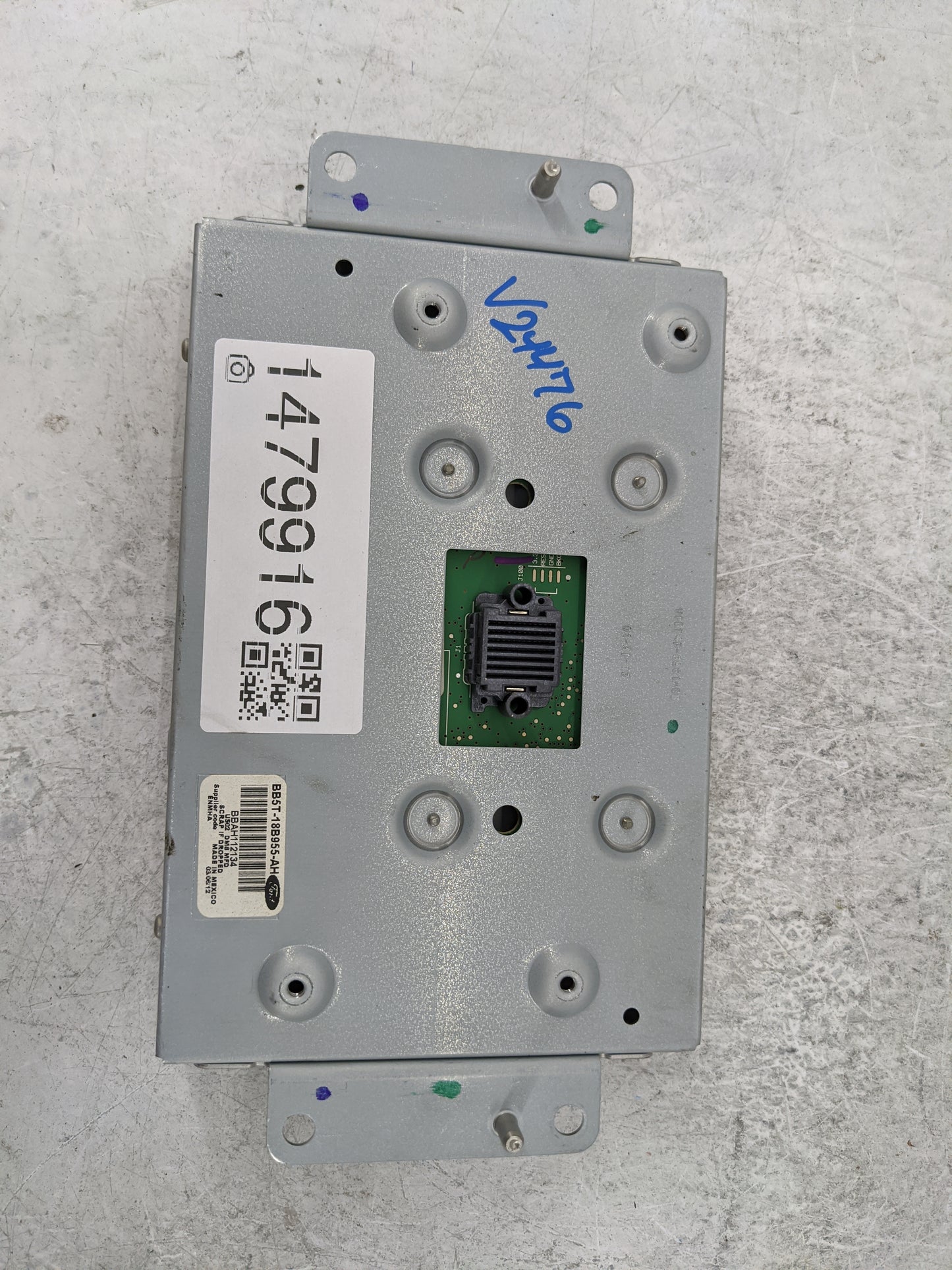 2011-2013 Ford Explorer Information Display Screen 1479916 - Oemusedautoparts1.com