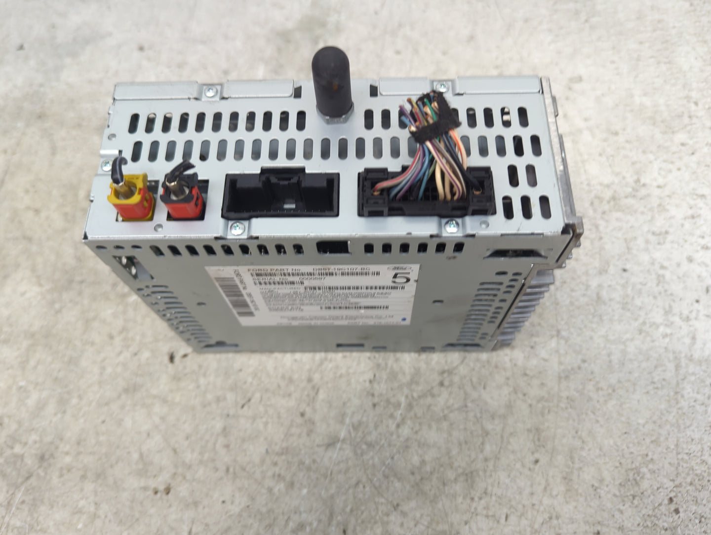2013 Ford Explorer Radio AM FM Cd Player Receiver Replacement P/N:DB5T-19C107-BC PU-3532L-A, 276-1077-01 Fits OEM Used Auto 