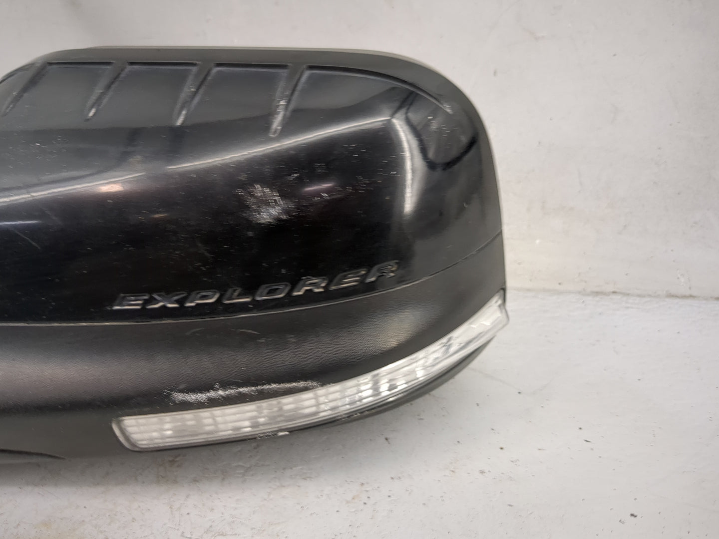 2013 Ford Explorer Driver Side View Mirror - Left Door Mirror OEM Used - Oemusedautoparts1.com