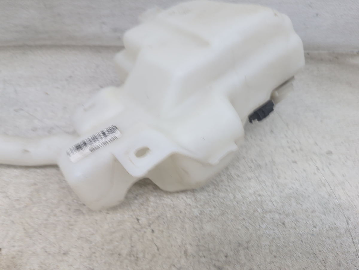 2011-2015 Ford Explorer Windshield Washer Fluid Reservoir Bottle Oem 1499506 - Oemusedautoparts1.com