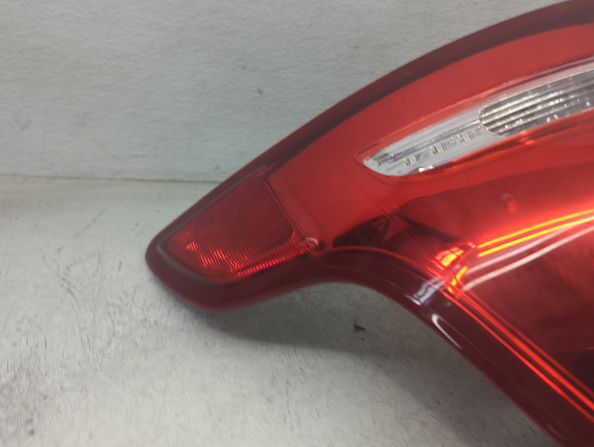 2011-2015 Ford Explorer Passenger Side View Mirror - Right Door Mirror OEM Used - Oemusedautoparts1.com