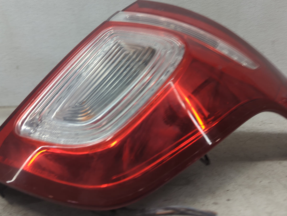 2013 Ford Explorer Tail Light Assembly Driver Left OEM P/N:BB53-13N410-C BB53-13N412-D Fits OEM Used Auto Parts - Oemusedaut