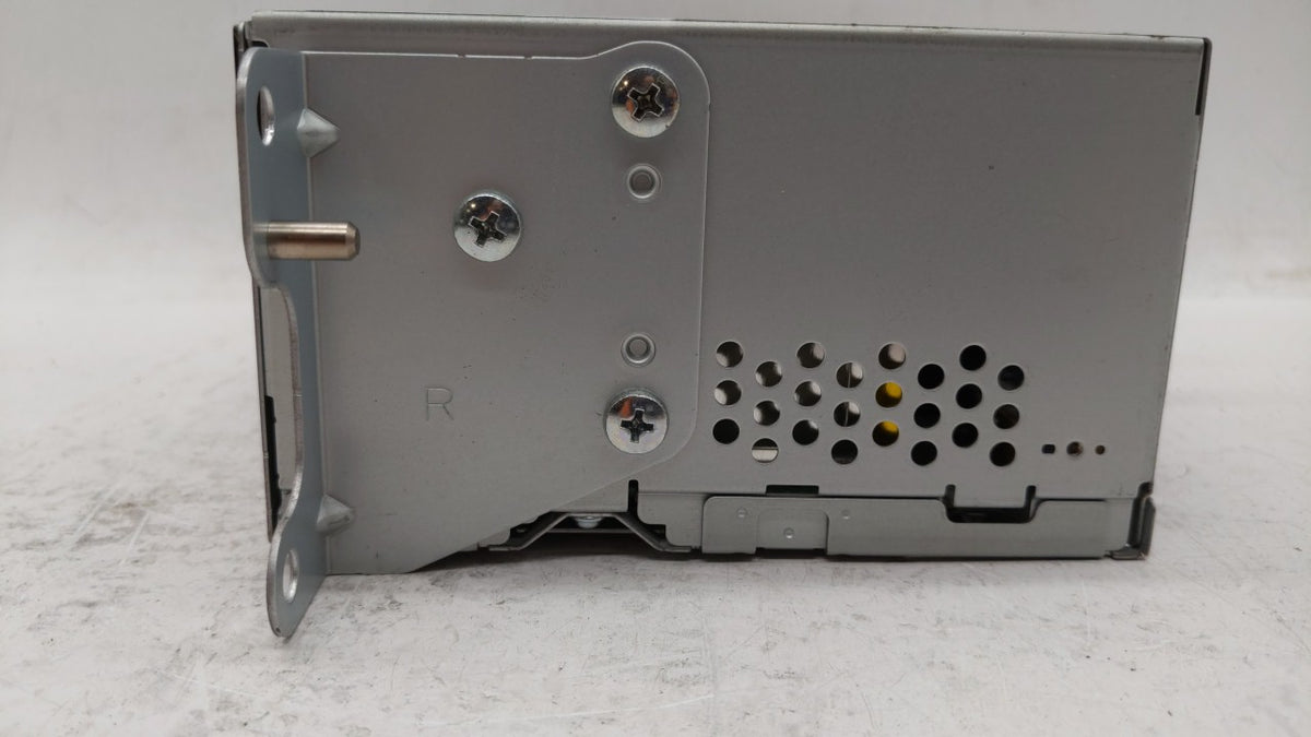 2013 Ford Explorer Radio AM FM Cd Player Receiver Replacement P/N:DB5T-19C107-FC DB5T-19C107-FD OEM Used Auto Parts - Oemuse