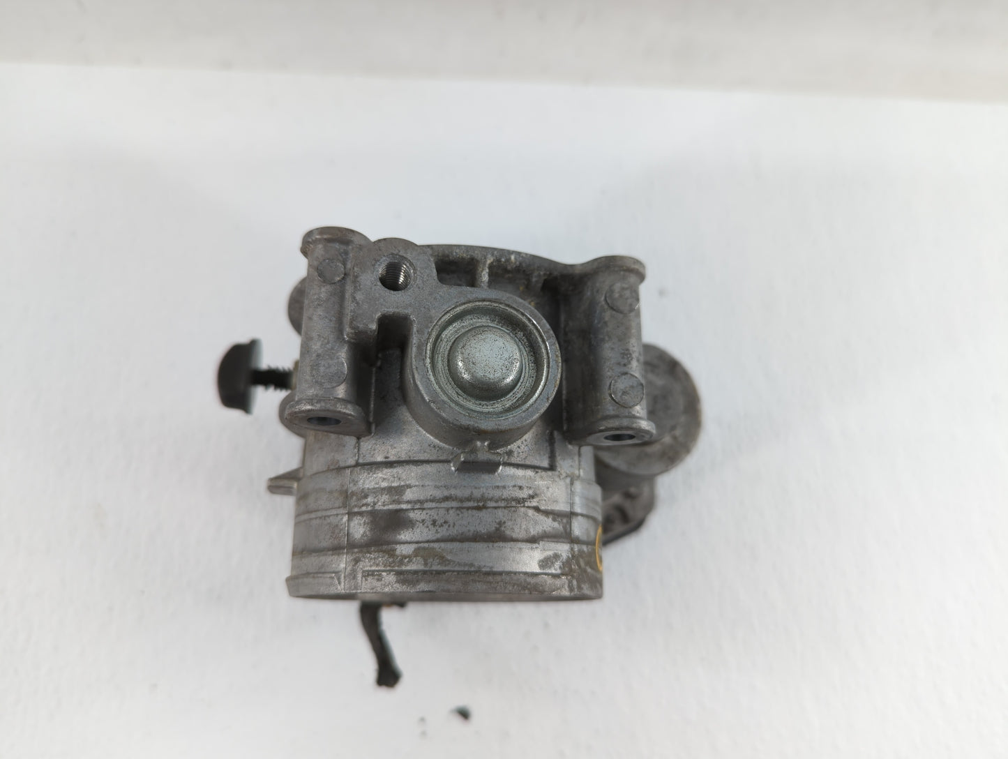 2011-2019 Ford Explorer Throttle Body P/N:AT4E-EF AT4E-9F991-EL, AT4E-ED Fits Fits 2011 2012 2013 2014 2015 2016 2017 2018 2