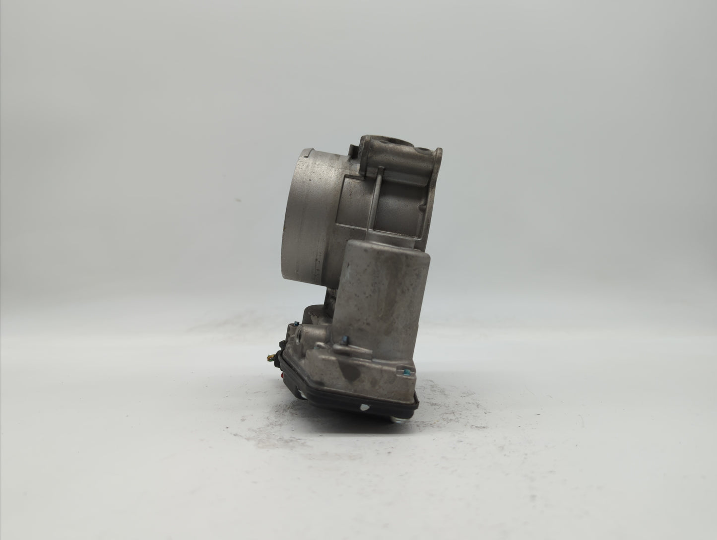 2011-2019 Ford Explorer Throttle Body P/N:AT4E-9F991-EH AT4E-EF Fits Fits 2011 2012 2013 2014 2015 2016 2017 2018 2019 OEM U