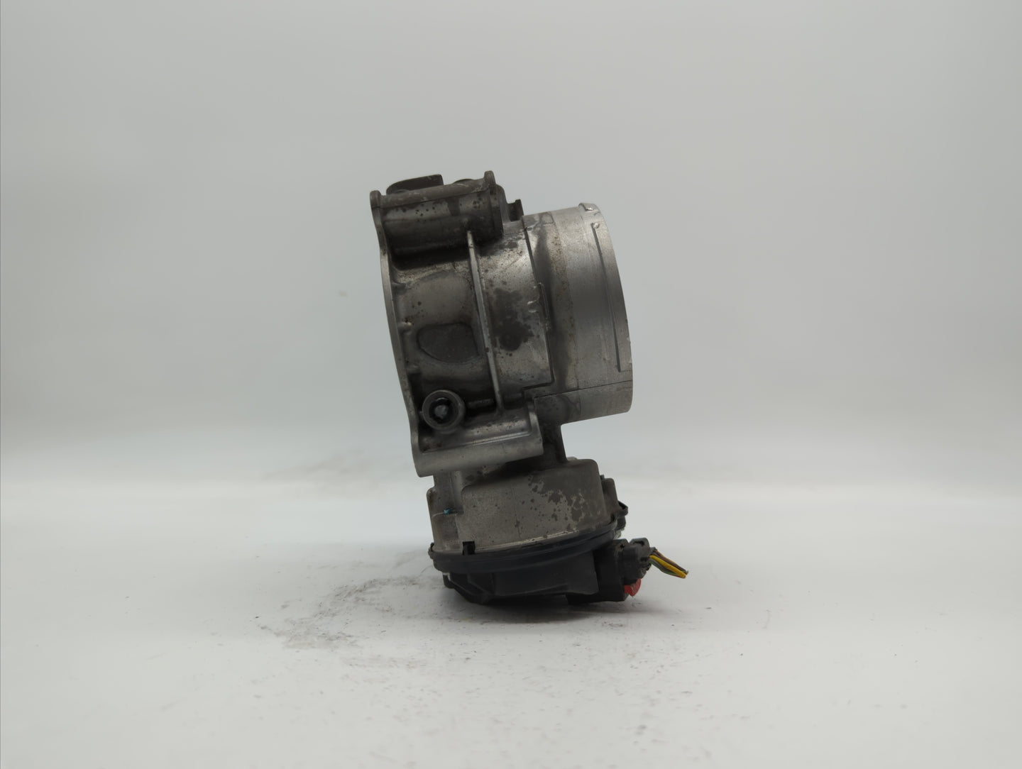 2011-2019 Ford Explorer Throttle Body P/N:AT4E-9F991-EH AT4E-EF Fits Fits 2011 2012 2013 2014 2015 2016 2017 2018 2019 OEM U