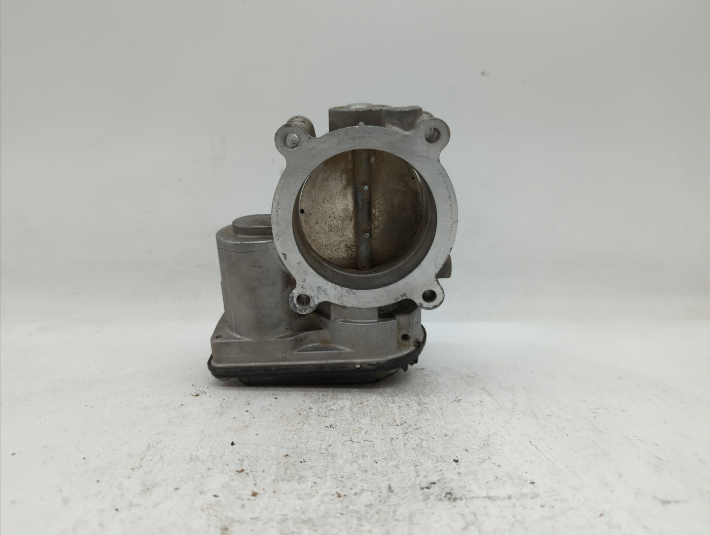 2011-2019 Ford Explorer Throttle Body P/N:AT4E-EF AT4E-9F991-EL Fits Fits 2011 2012 2013 2014 2015 2016 2017 2018 2019 OEM U