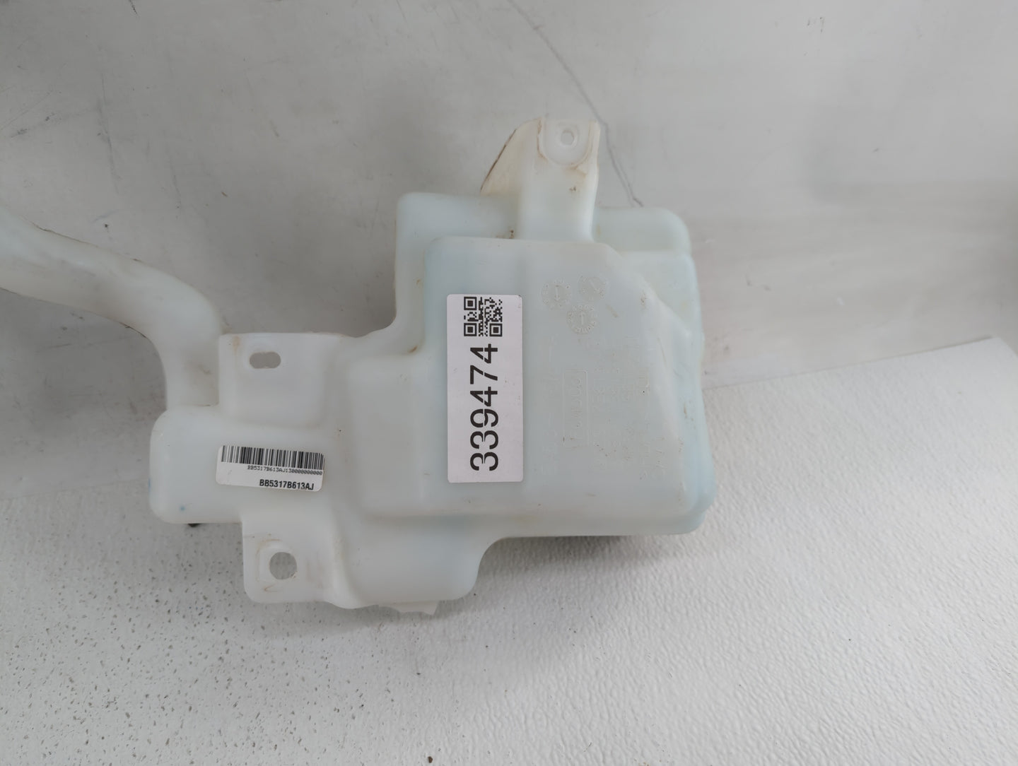 Ford Explorer Radiator Coolant Overflow Expansion Tank Bottle - Oemusedautoparts1.com