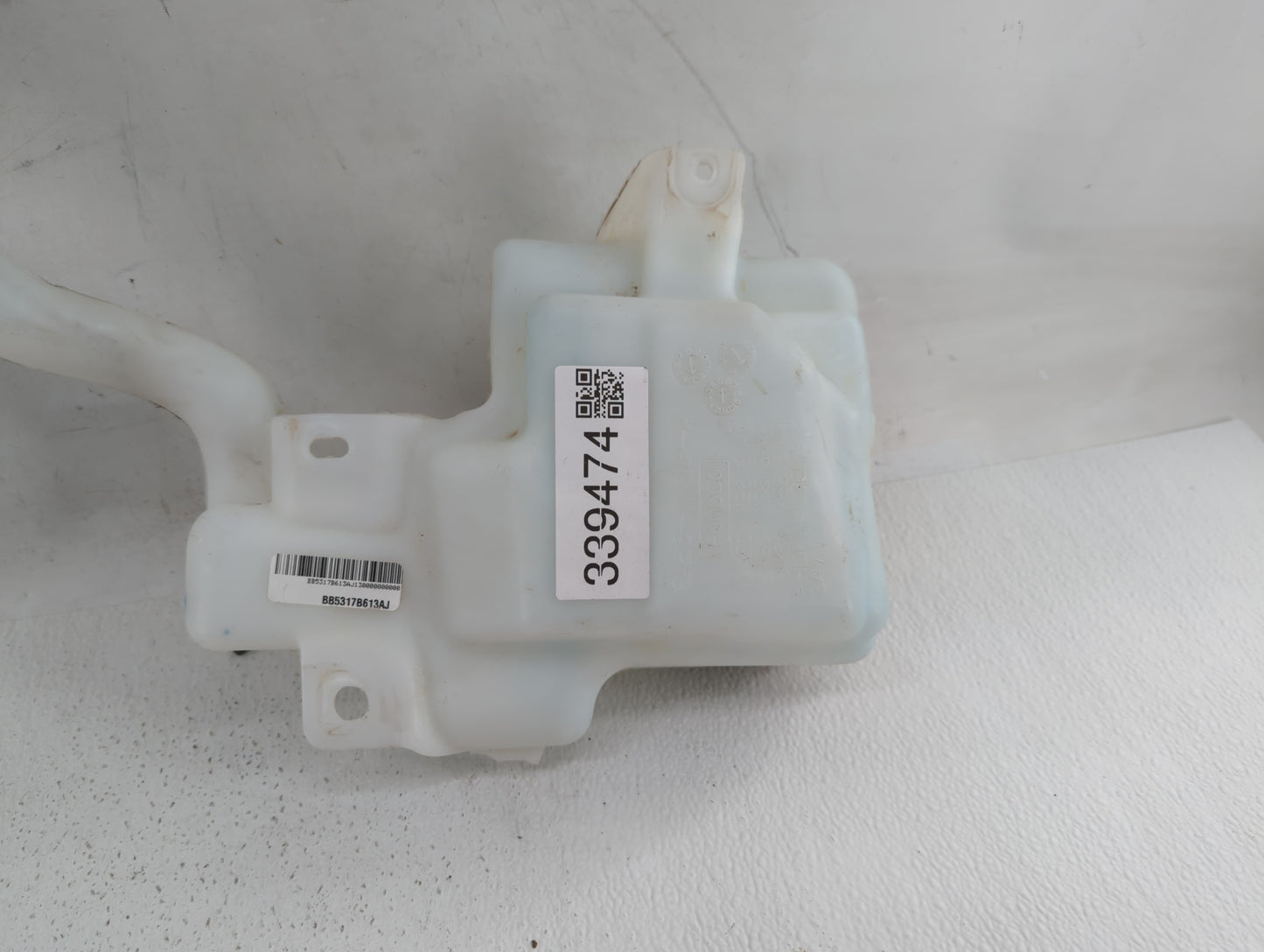 Ford Explorer Radiator Coolant Overflow Expansion Tank Bottle - Oemusedautoparts1.com