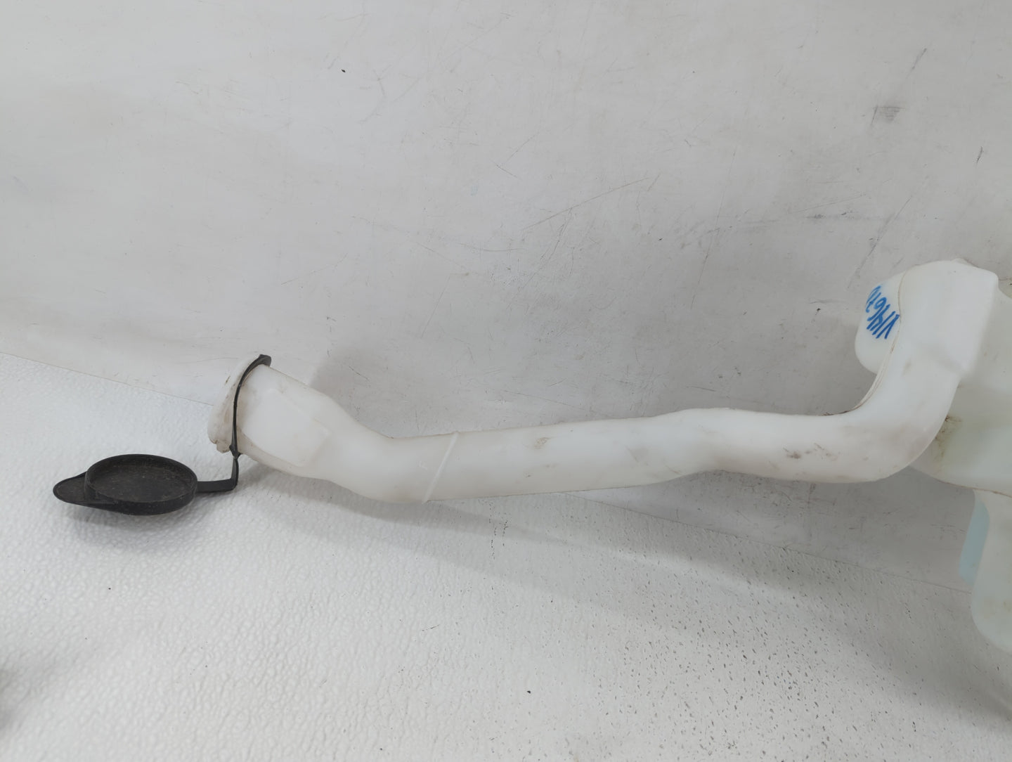 Ford Explorer Radiator Coolant Overflow Expansion Tank Bottle - Oemusedautoparts1.com