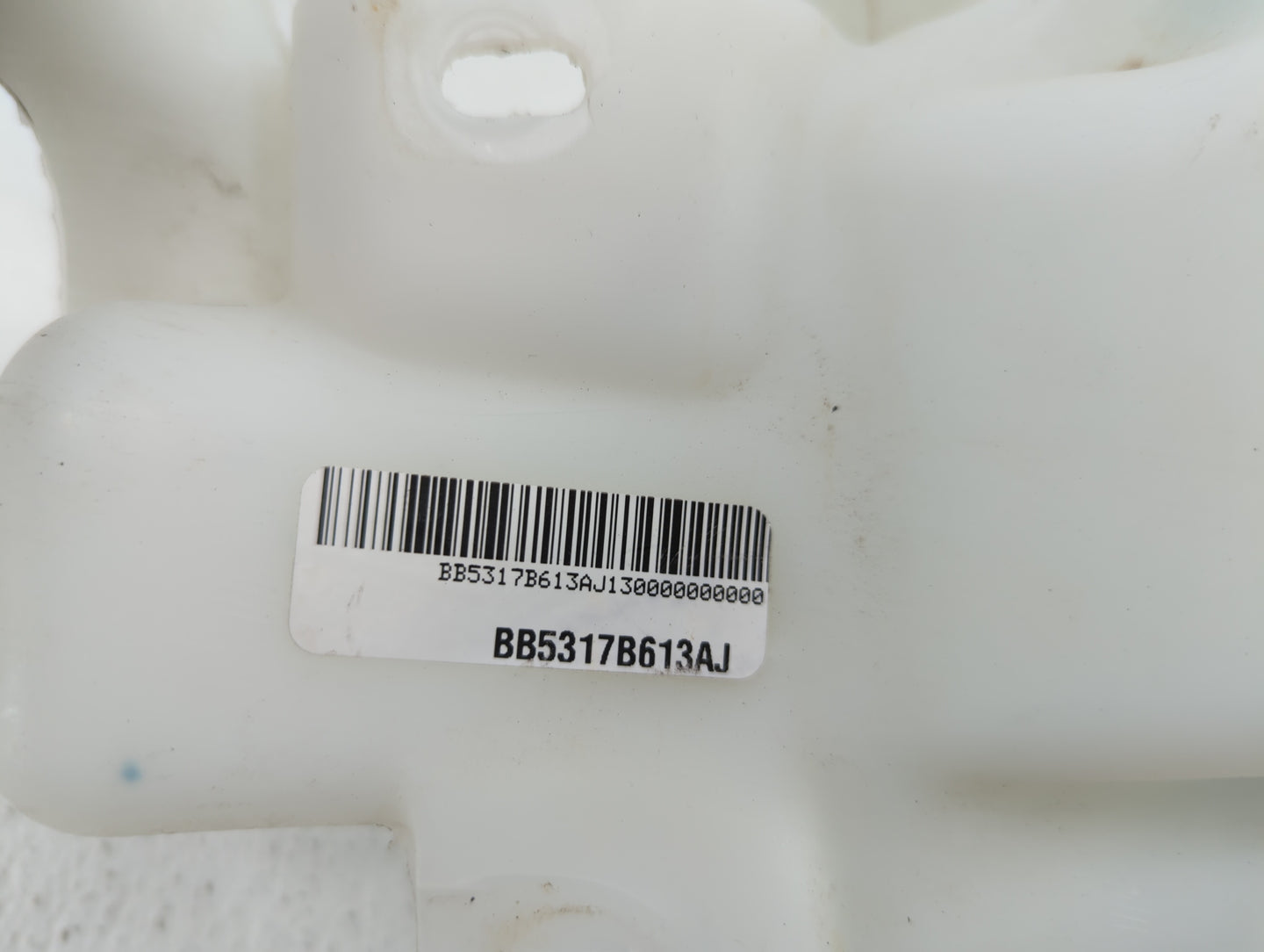 Ford Explorer Radiator Coolant Overflow Expansion Tank Bottle - Oemusedautoparts1.com