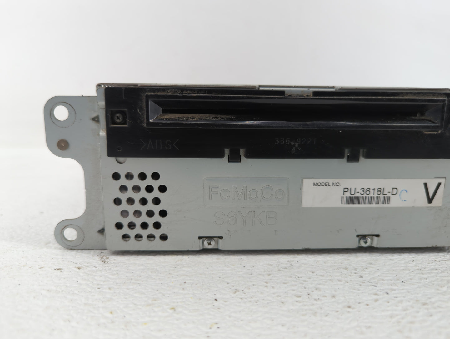2013-2013 Ford Explorer Am Fm Cd Player Radio Receiver - Oemusedautoparts1.com