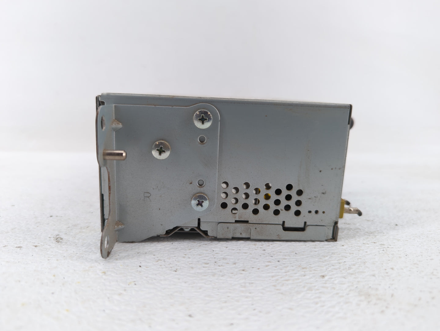 2013-2013 Ford Explorer Am Fm Cd Player Radio Receiver - Oemusedautoparts1.com