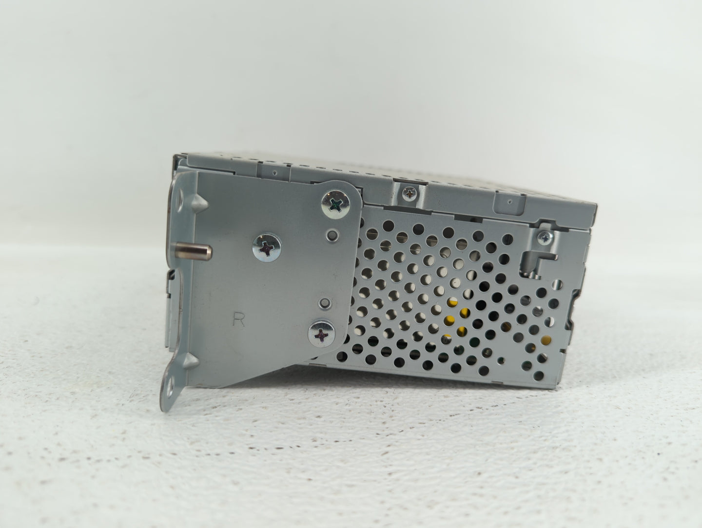 2013 Ford Explorer Radio AM FM Cd Player Receiver Replacement P/N:DB5T-19C107-DE DB5T-19C107-DD Fits OEM Used Auto Parts - O