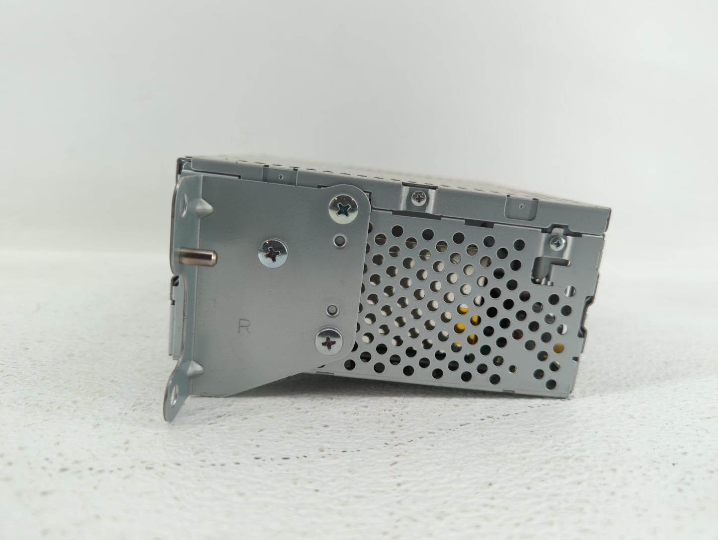 2013 Ford Explorer Radio AM FM Cd Player Receiver Replacement P/N:DB5T-19C107-DE DB5T-19C107-DD Fits OEM Used Auto Parts - O