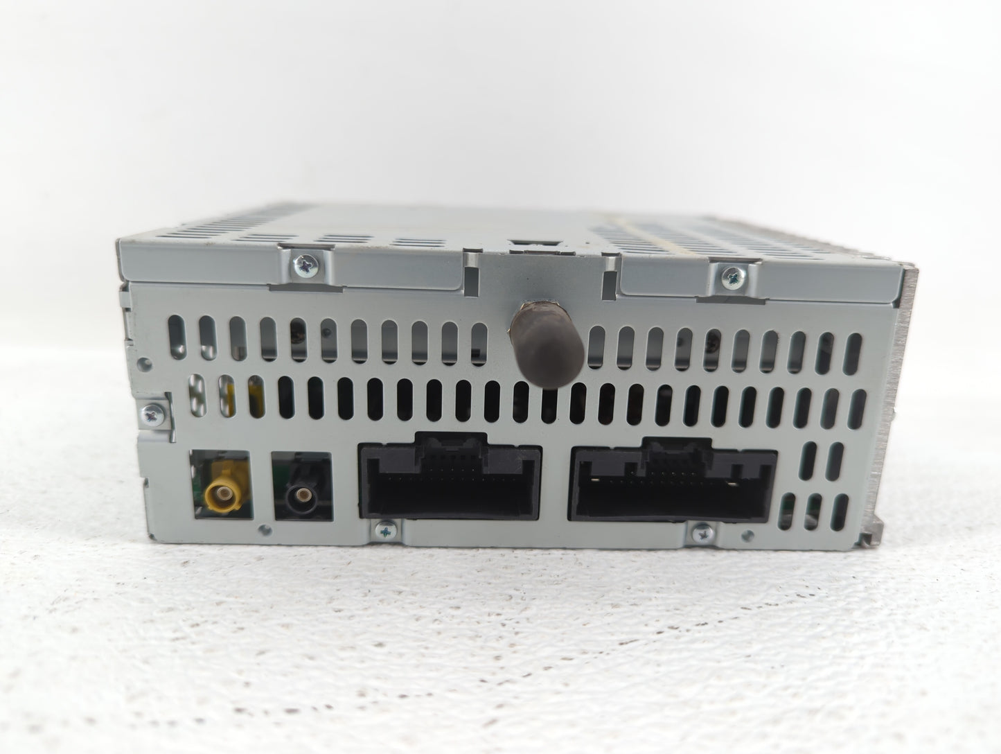 2013 Ford Explorer Radio AM FM Cd Player Receiver Replacement P/N:DB5T-19C107-DE DB5T-19C107-DD Fits OEM Used Auto Parts - O