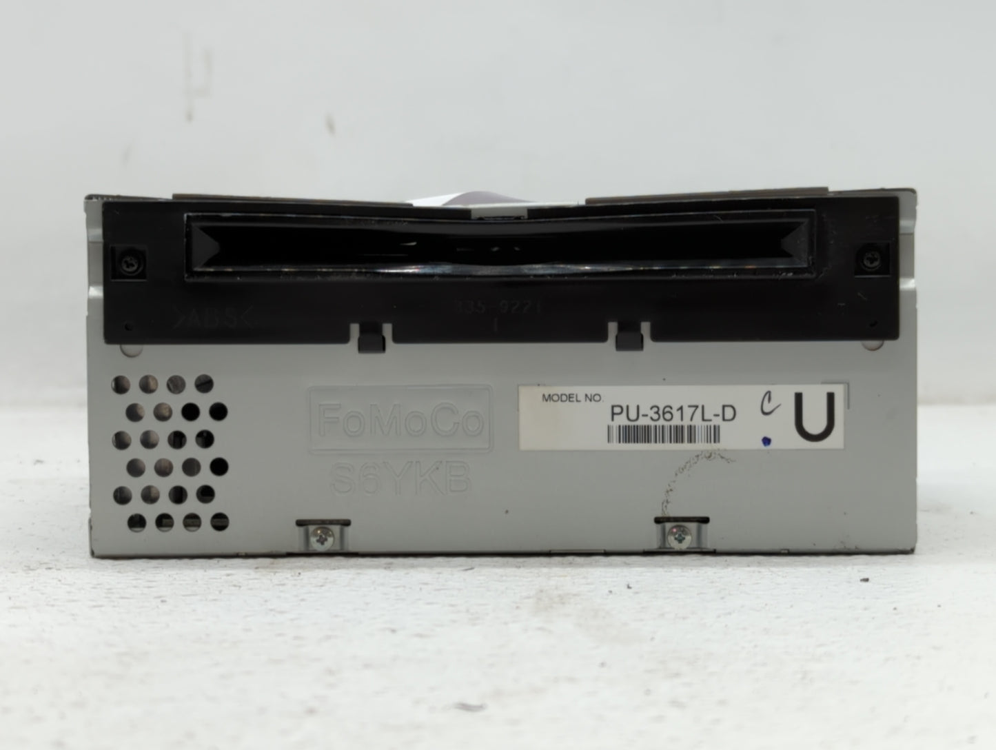 2013-2013 Ford Explorer Am Fm Cd Player Radio Receiver - Oemusedautoparts1.com