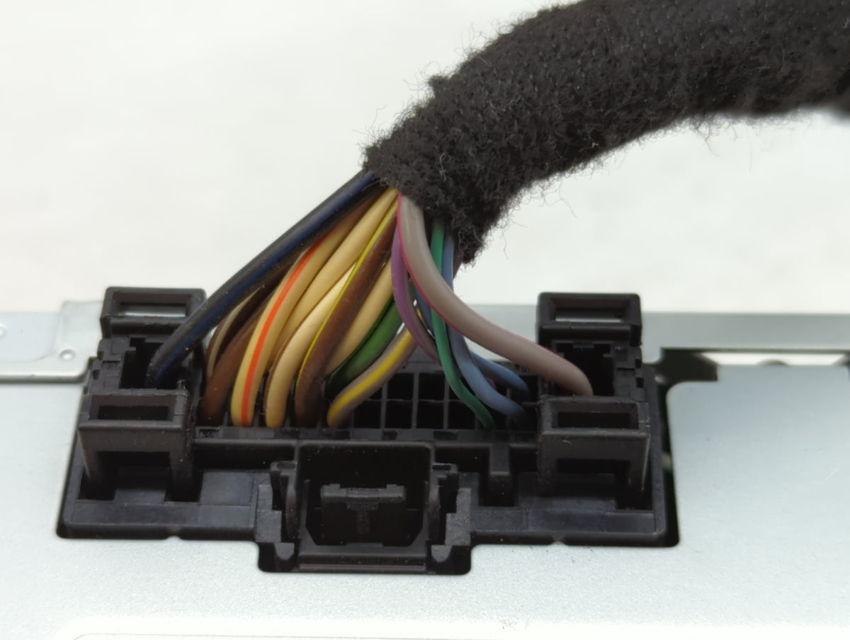 2013-2013 Ford Explorer Am Fm Cd Player Radio Receiver 368265 - Oemusedautoparts1.com