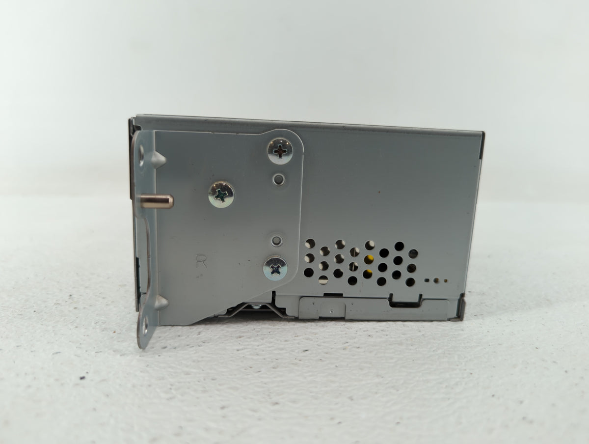 2013-2013 Ford Explorer Am Fm Cd Player Radio Receiver 381861 - Oemusedautoparts1.com