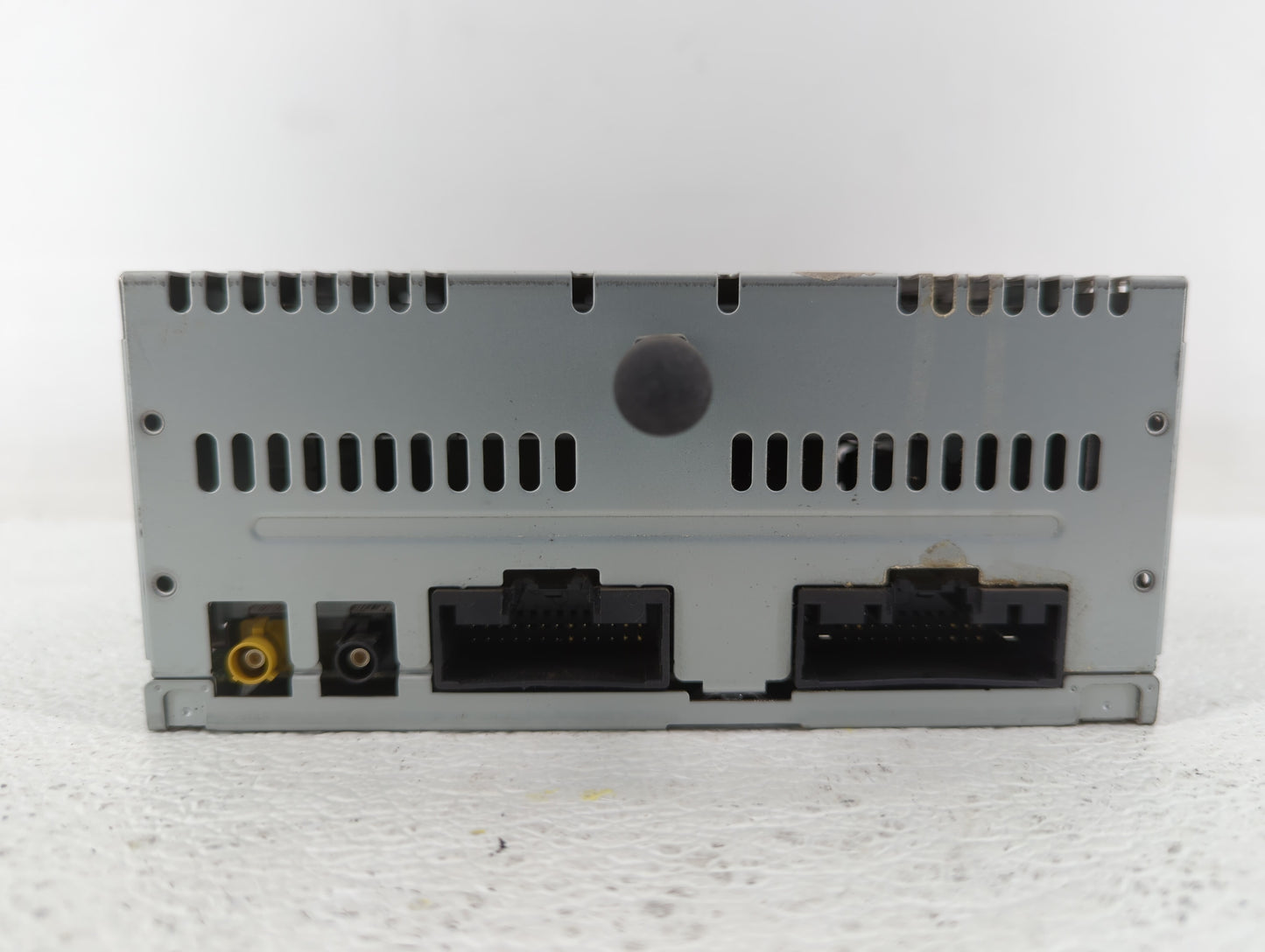 2013-2013 Ford Explorer Am Fm Cd Player Radio Receiver - Oemusedautoparts1.com