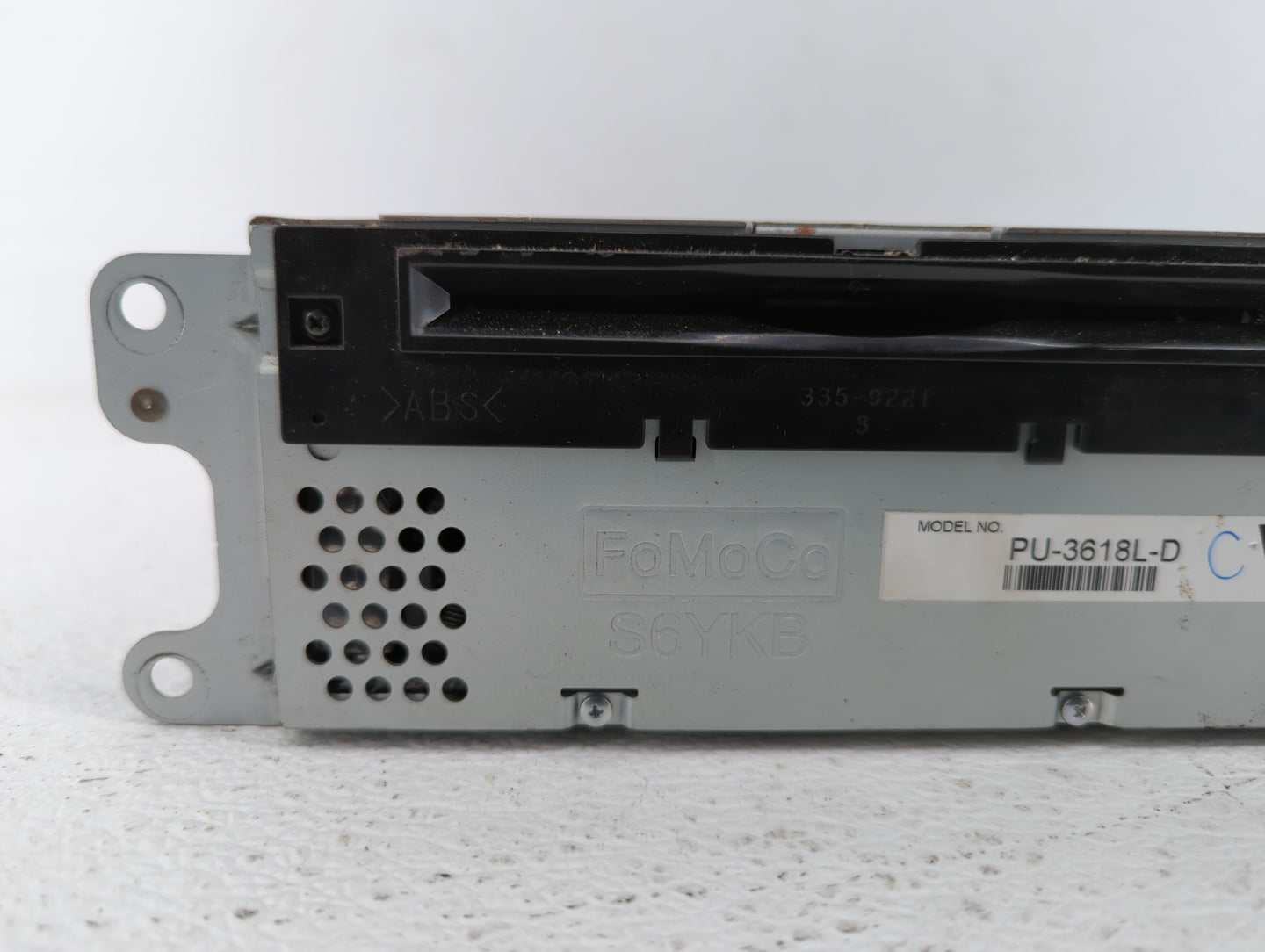 2013-2013 Ford Explorer Am Fm Cd Player Radio Receiver - Oemusedautoparts1.com