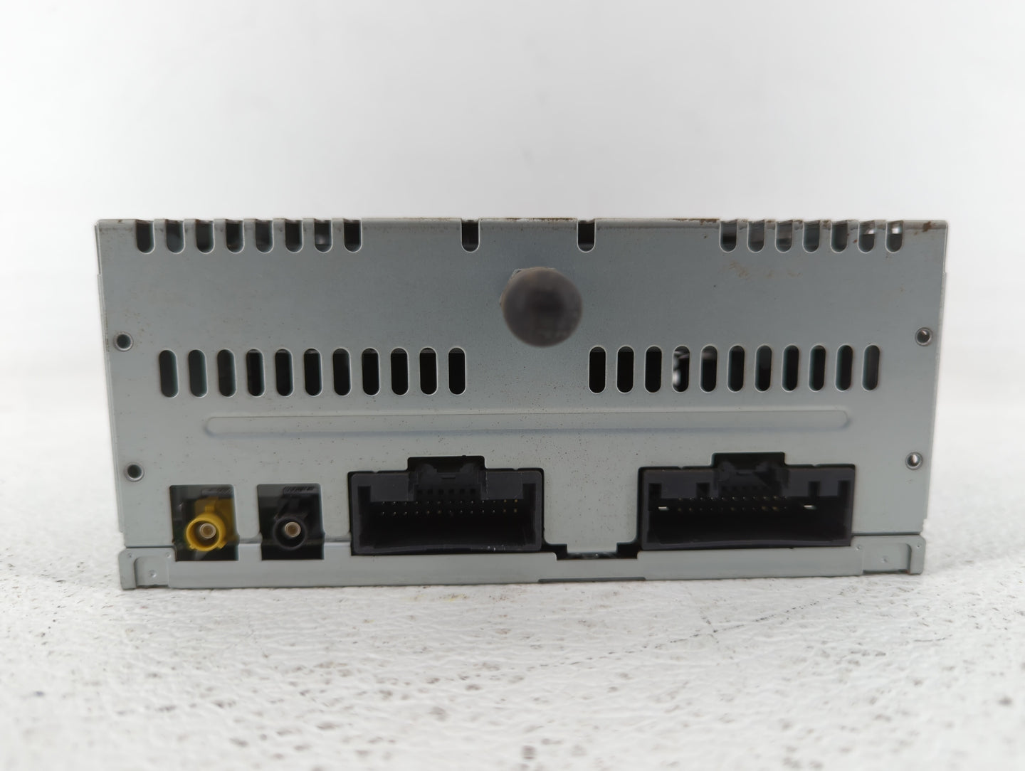 2013-2013 Ford Explorer Am Fm Cd Player Radio Receiver - Oemusedautoparts1.com