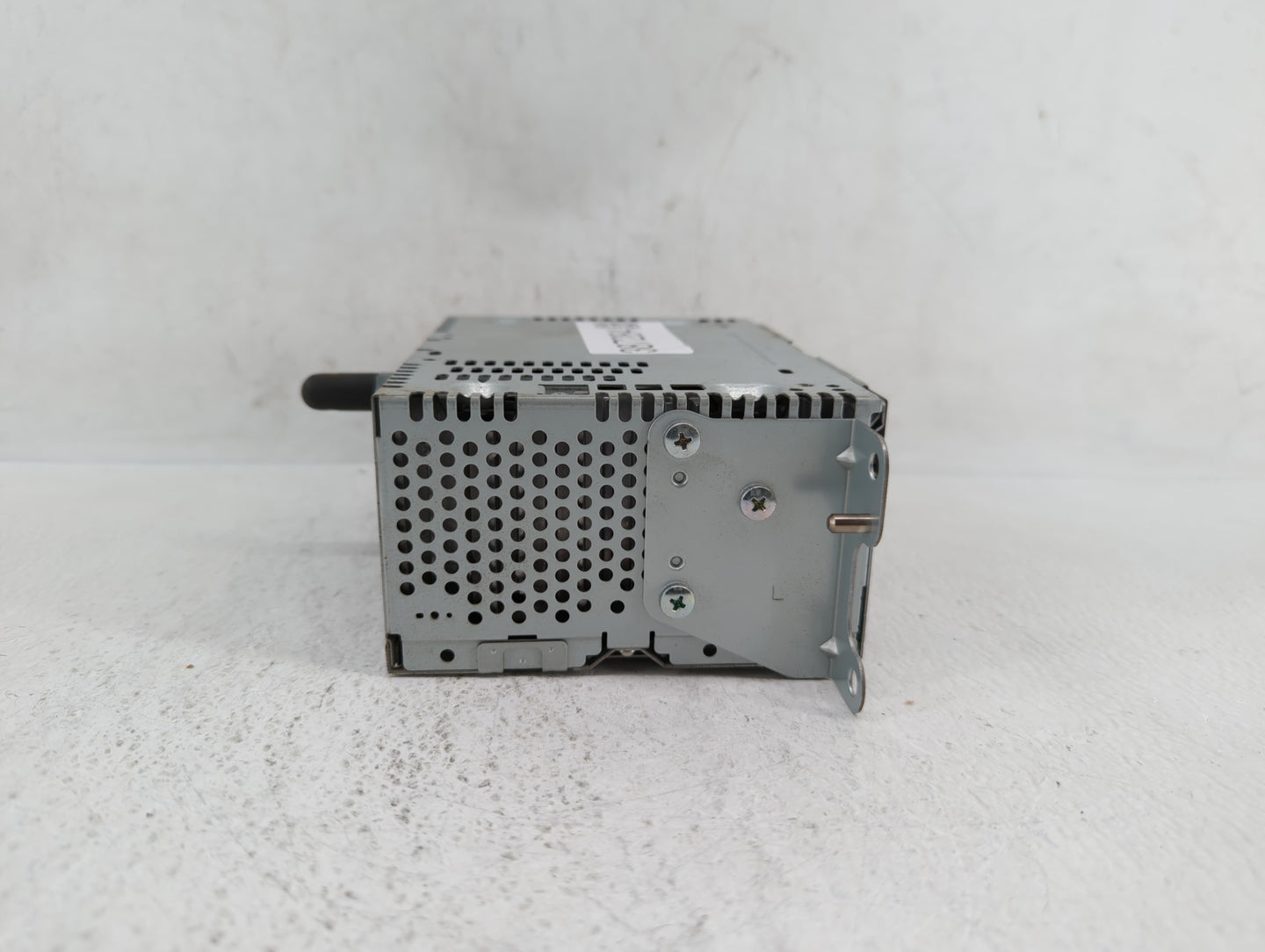 2013-2013 Ford Explorer Am Fm Cd Player Radio Receiver - Oemusedautoparts1.com