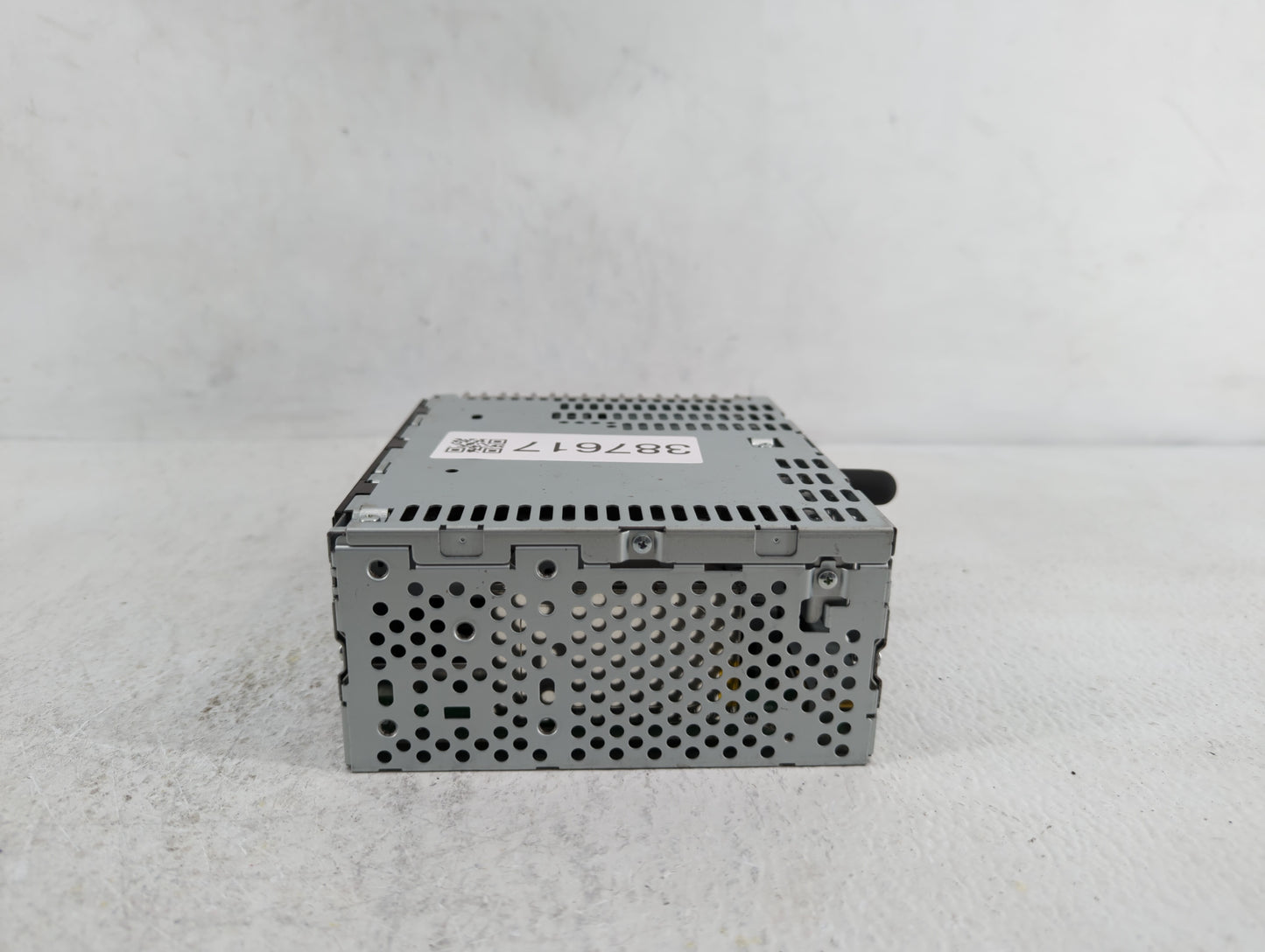 2013-2013 Ford Explorer Am Fm Cd Player Radio Receiver - Oemusedautoparts1.com