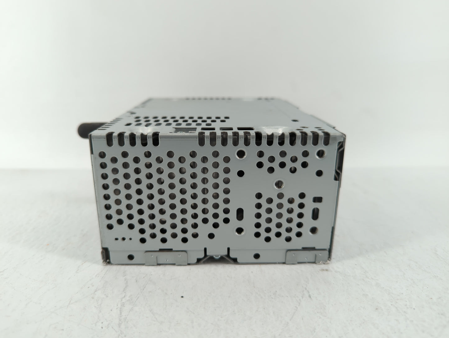 2013-2013 Ford Explorer Am Fm Cd Player Radio Receiver - Oemusedautoparts1.com