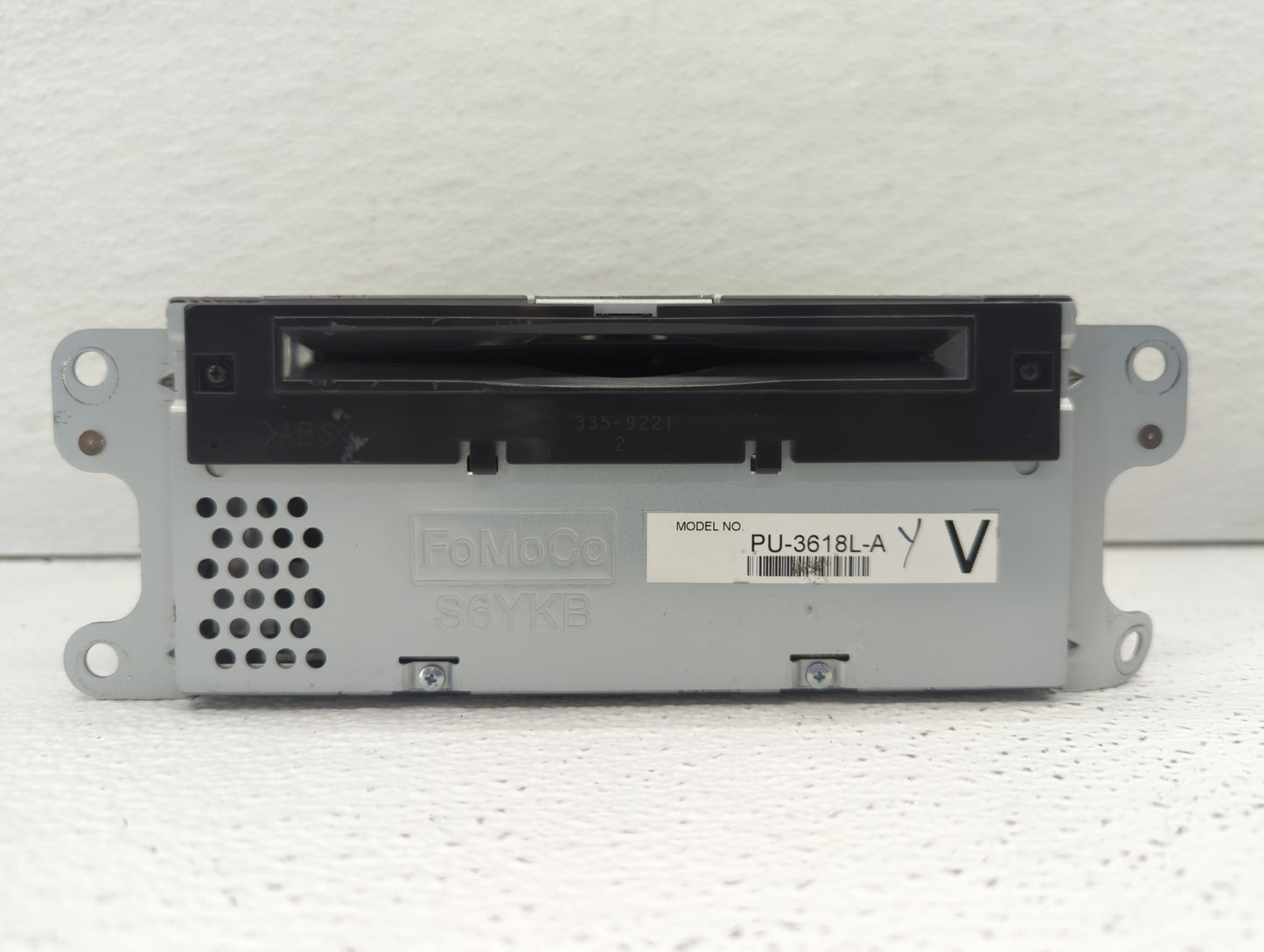 2013 Ford Explorer Radio AM FM Cd Player Receiver Replacement P/N:DB5T-19C107-GA DB5T-19C107-GB, DB5T-19C107-GC Fits OEM Use