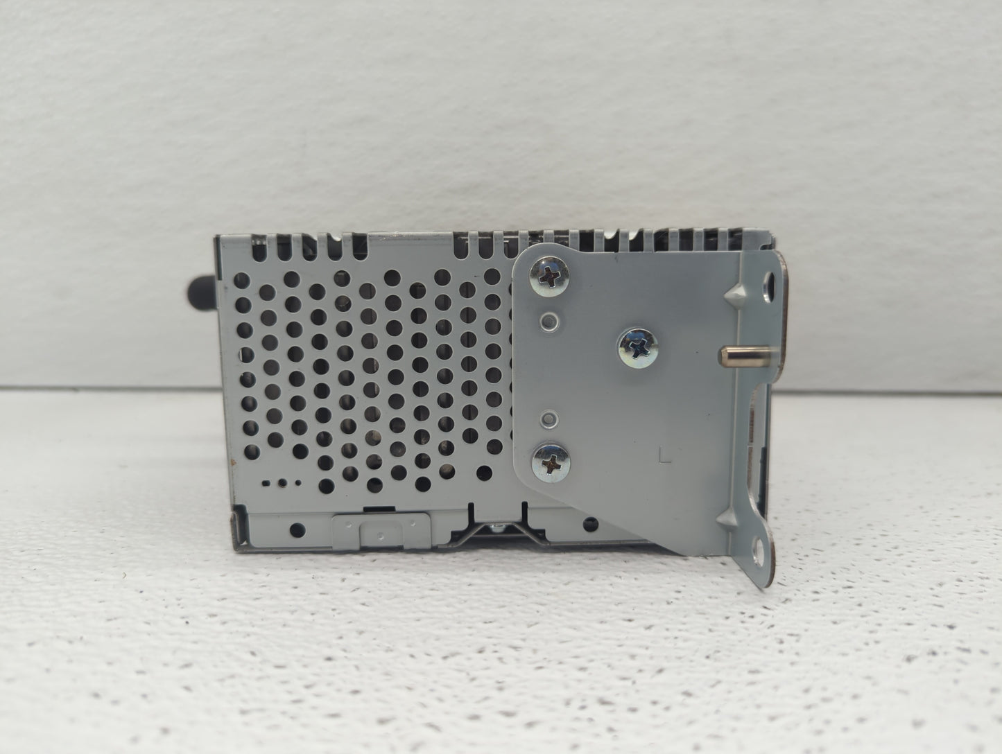 2013 Ford Explorer Radio AM FM Cd Player Receiver Replacement P/N:DB5T-19C107-GA DB5T-19C107-GB, DB5T-19C107-GC Fits OEM Use