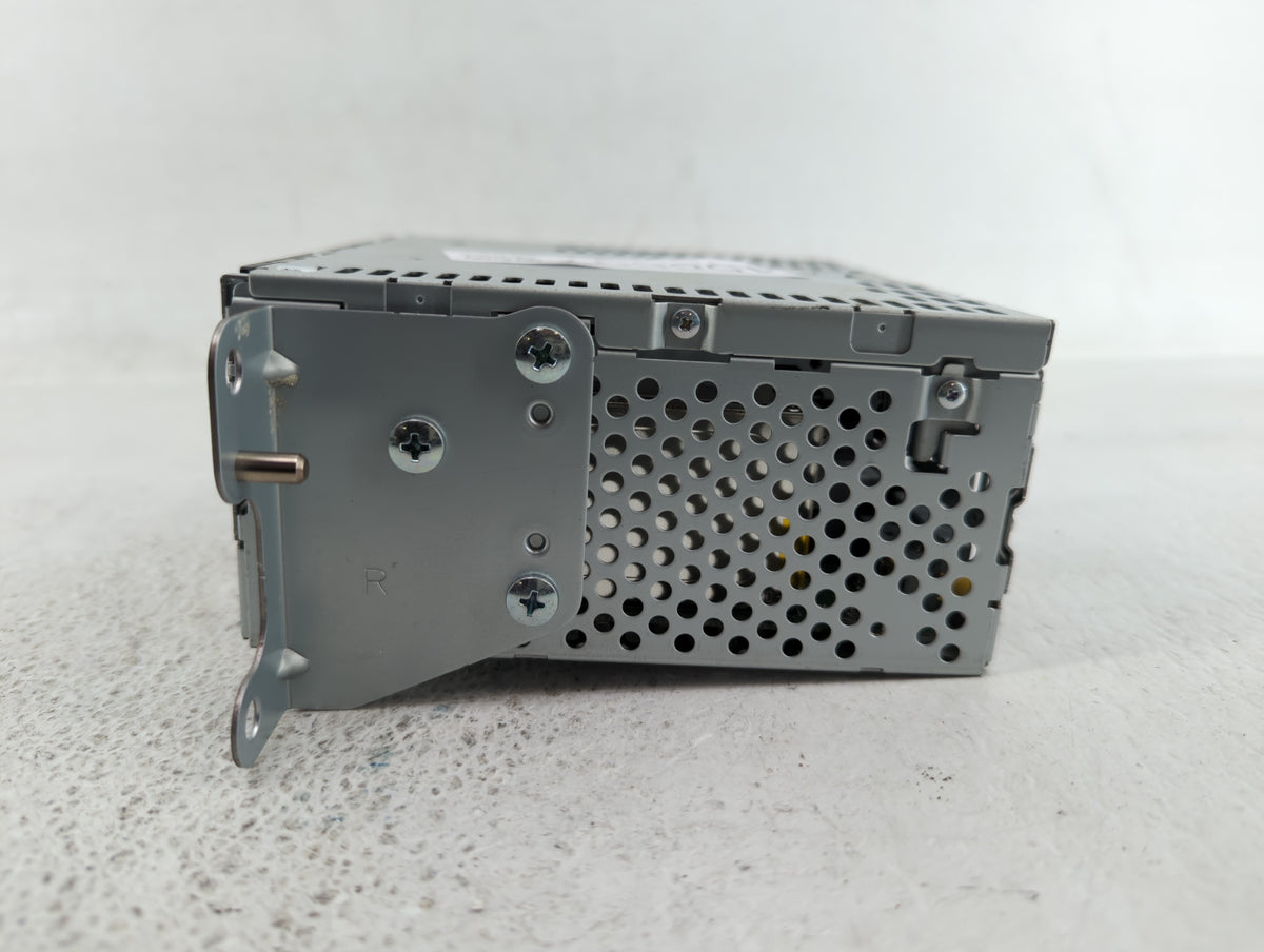 2013-2013 Ford Explorer Am Fm Cd Player Radio Receiver 458697 - Oemusedautoparts1.com