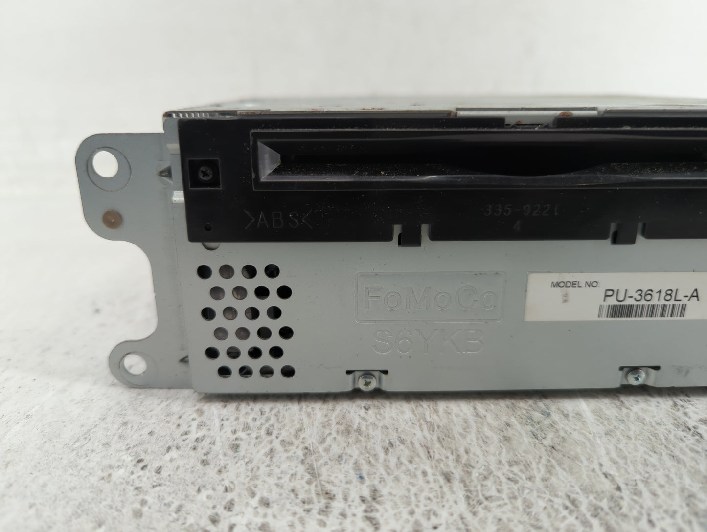 2013-2013 Ford Explorer Am Fm Cd Player Radio Receiver - Oemusedautoparts1.com