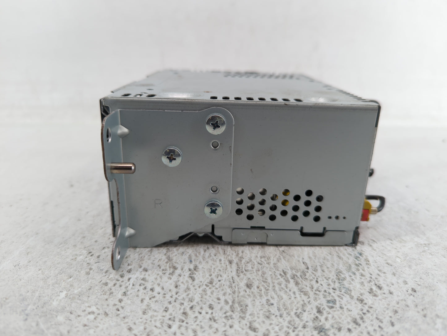 2013-2013 Ford Explorer Am Fm Cd Player Radio Receiver - Oemusedautoparts1.com