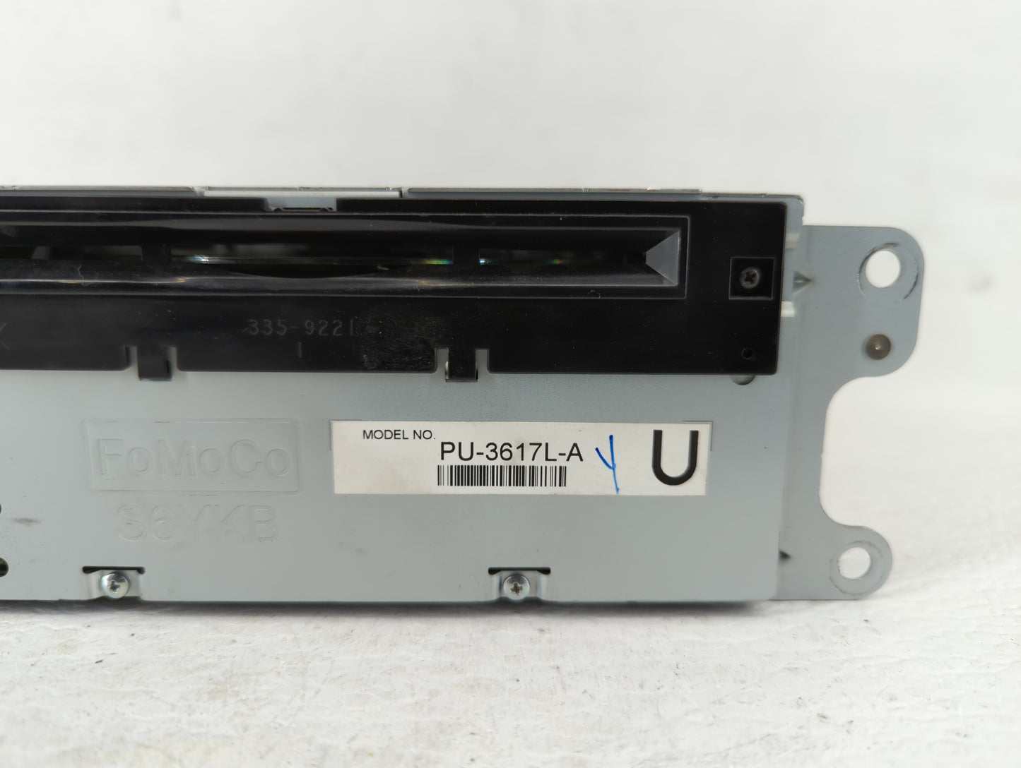 2013 Ford Explorer Radio AM FM Cd Player Receiver Replacement P/N:DB5T-19C107-FC DB5T-19C107-FD Fits OEM Used Auto Parts - O