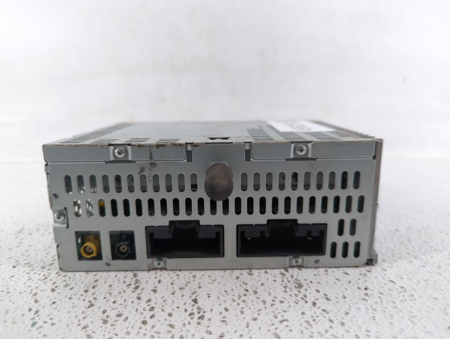 2013 Ford Explorer Radio AM FM Cd Player Receiver Replacement P/N:DB5T-19C107-CC Fits OEM Used Auto Parts - Oemusedautoparts