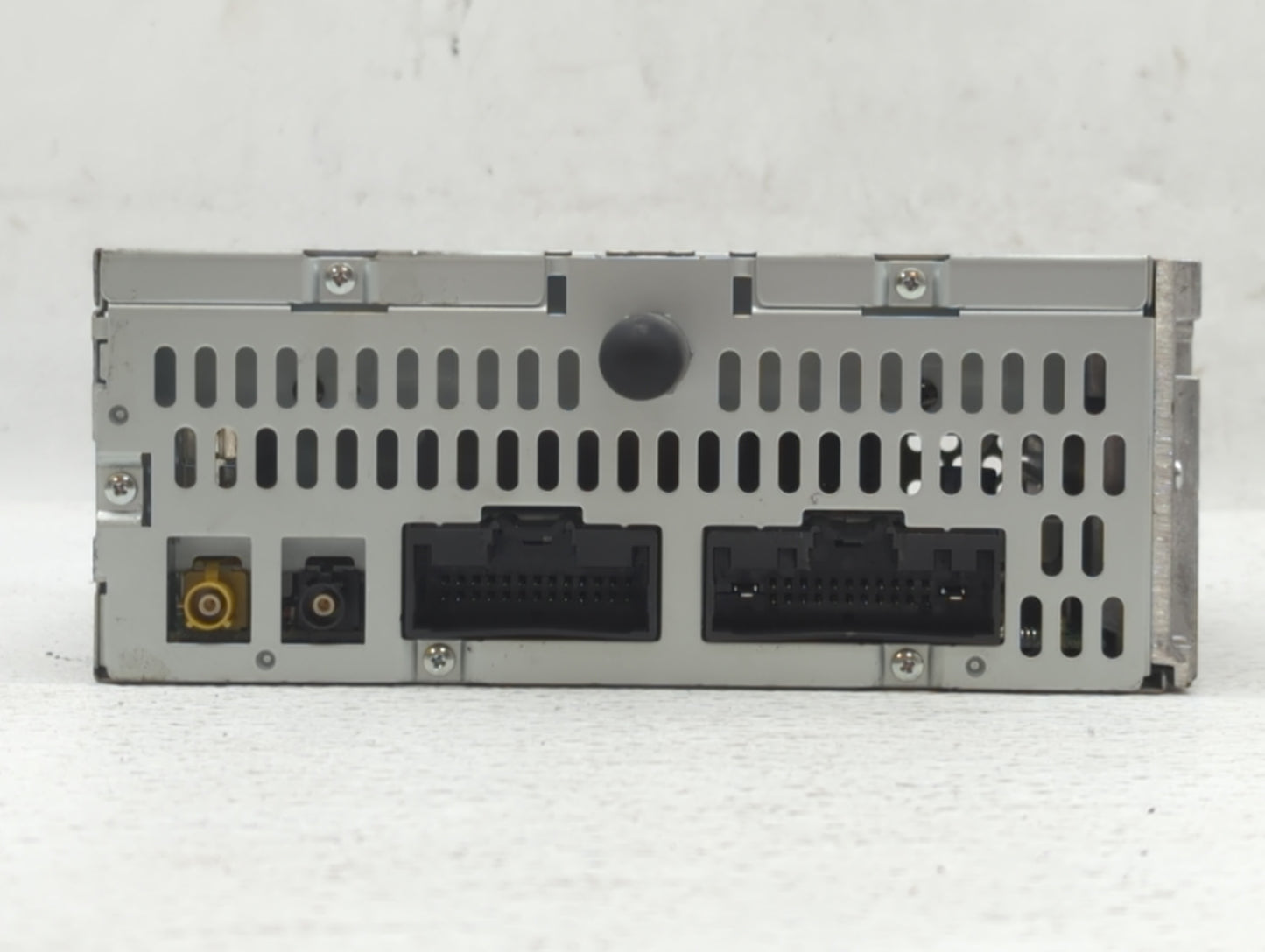2013-2013 Ford Explorer Am Fm Cd Player Radio Receiver - Oemusedautoparts1.com