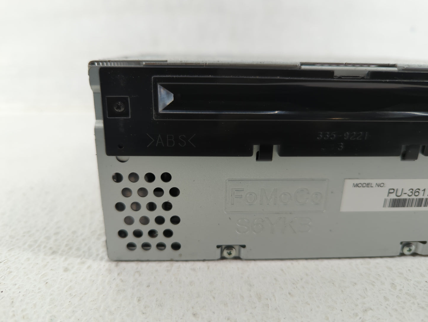 2013-2013 Ford Explorer Am Fm Cd Player Radio Receiver - Oemusedautoparts1.com