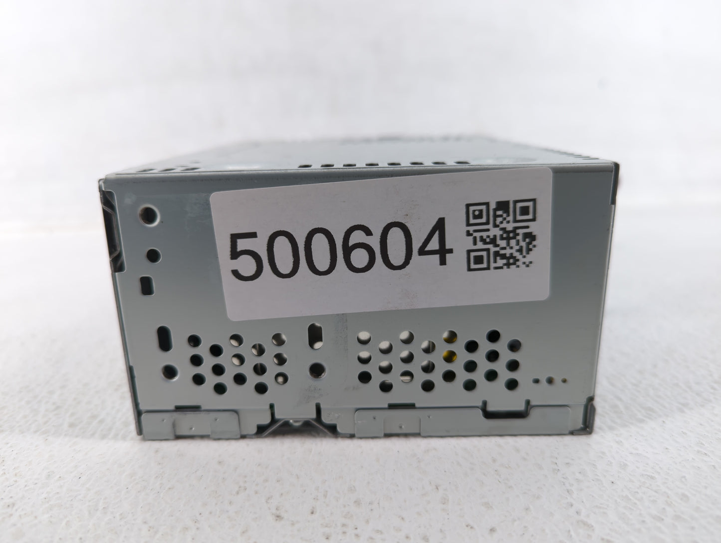 2013-2013 Ford Explorer Am Fm Cd Player Radio Receiver - Oemusedautoparts1.com