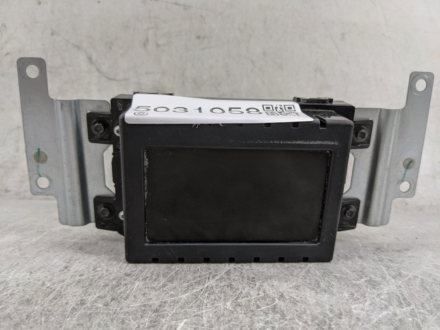 2013-2014 Ford Explorer Information Display Screen 5031058 - Oemusedautoparts1.com