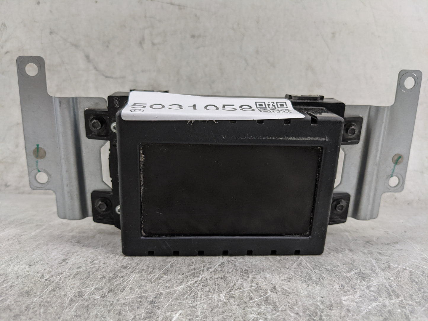 2013-2014 Ford Explorer Information Display Screen 5031058 - Oemusedautoparts1.com