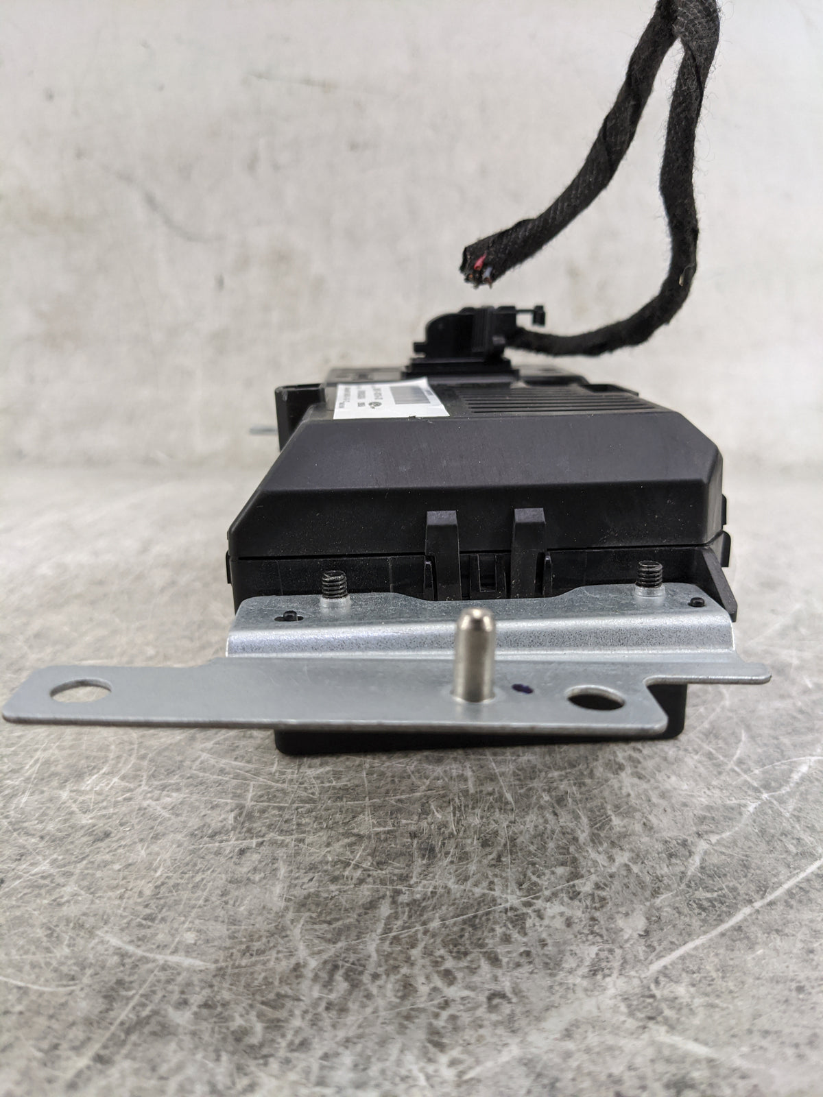 2013-2014 Ford Explorer Information Radio Display Screen 5031058 - Oemusedautoparts1.com