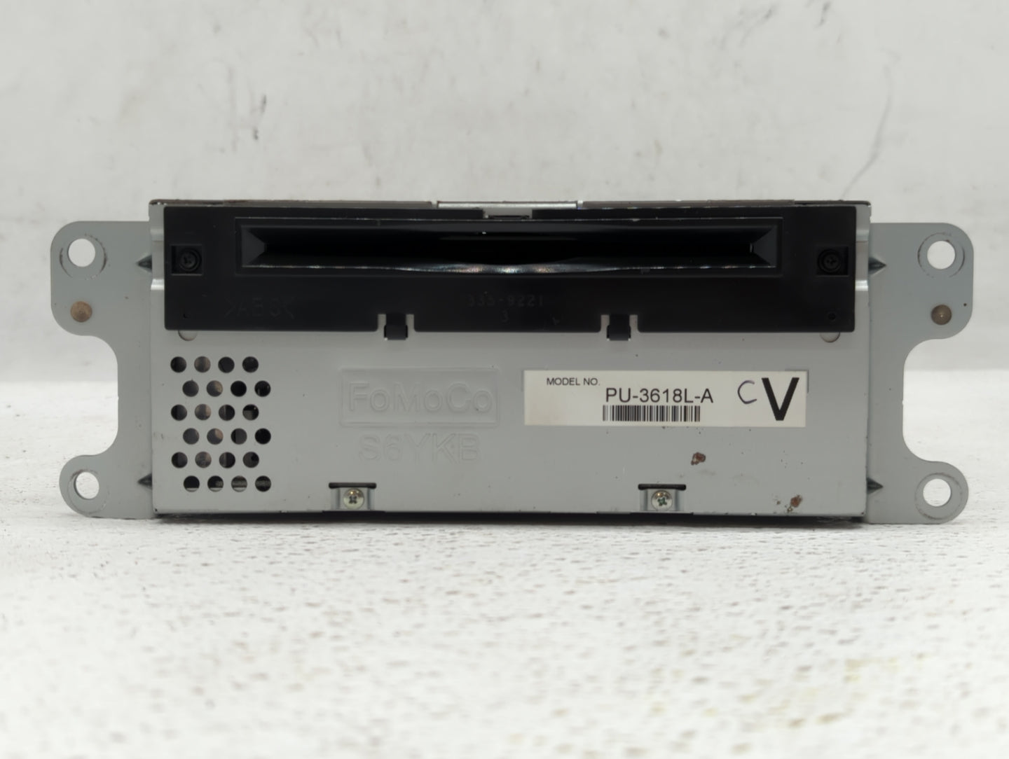 2013 Ford Explorer Radio AM FM Cd Player Receiver Replacement P/N:DB5T-19C107-GC DB5T-19C107-GA, DB5T-19C107-GB Fits OEM Use
