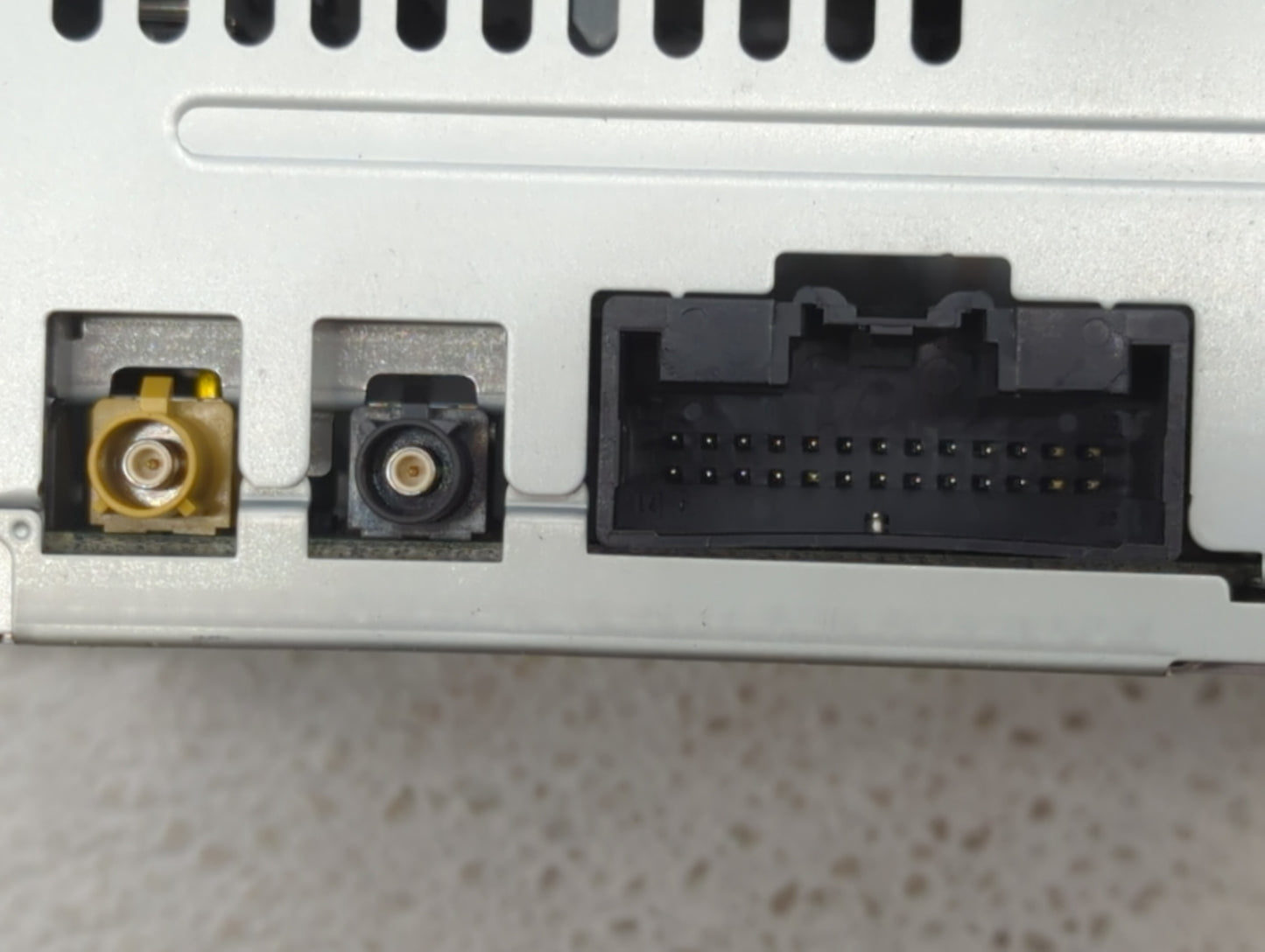 2013 Ford Explorer Radio AM FM Cd Player Receiver Replacement P/N:DB5T-19C107-GC DB5T-19C107-GA, DB5T-19C107-GB Fits OEM Use