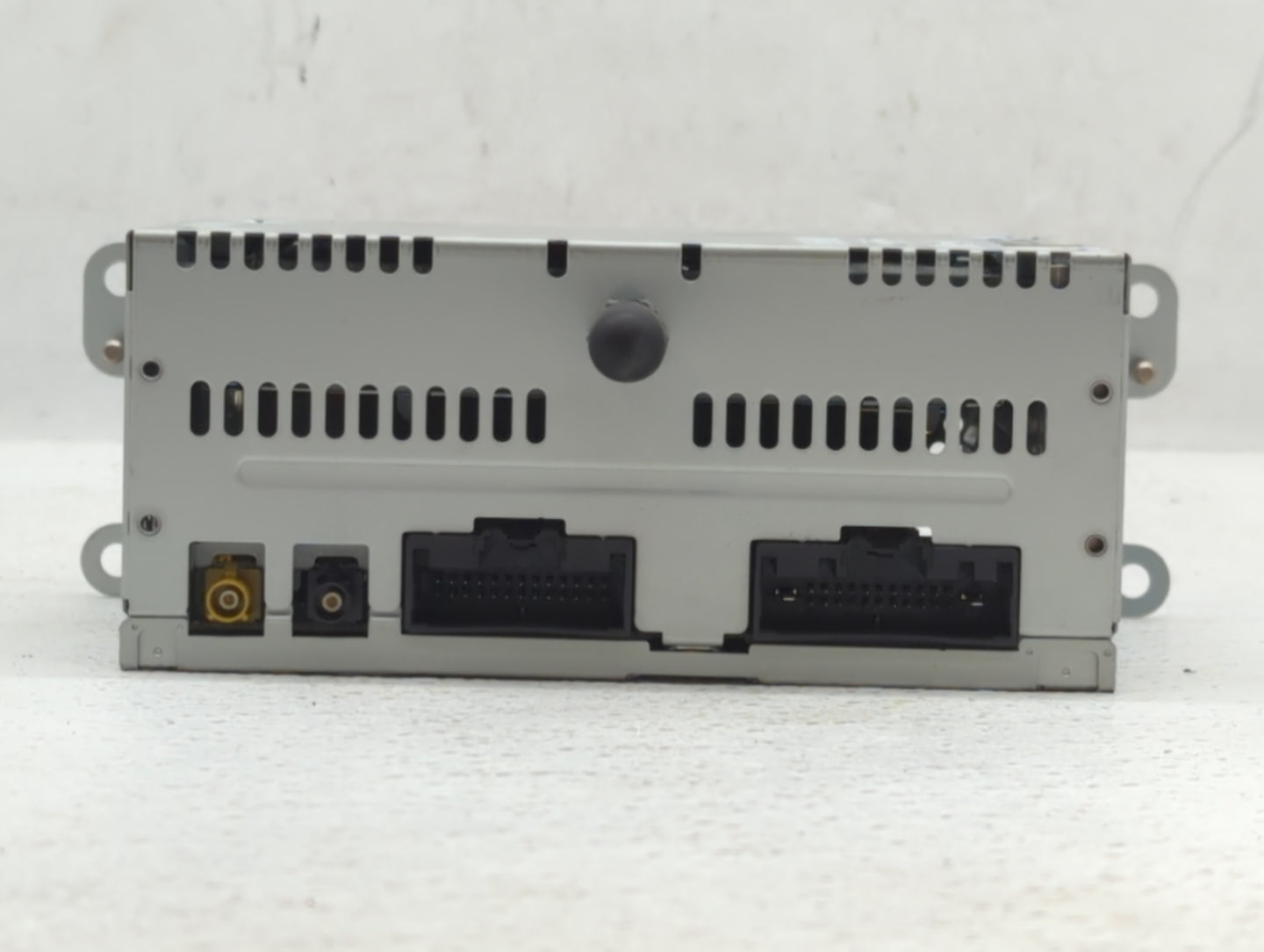 2013 Ford Explorer Radio AM FM Cd Player Receiver Replacement P/N:DB5T-19C107-GC DB5T-19C107-GA, DB5T-19C107-GB Fits OEM Use