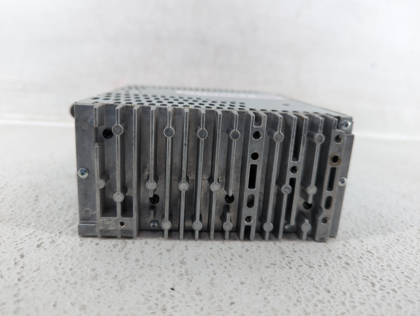 2013 Ford Explorer Radio AM FM Cd Player Receiver Replacement P/N:DB5T-19C107-CB DB5T-19C107-CC Fits OEM Used Auto Parts - O