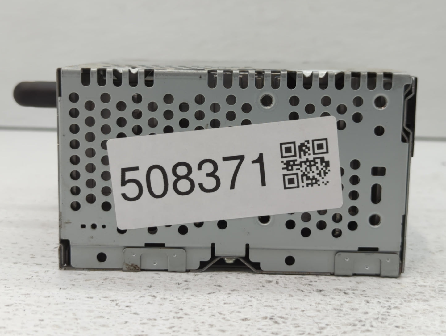 2013 Ford Explorer Radio AM FM Cd Player Receiver Replacement P/N:DB5T-19C107-BC DB5T-19C107-FC, DB5T-19C107-BB Fits OEM Use