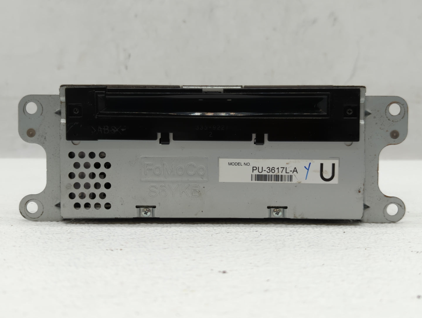 2013 Ford Explorer Radio AM FM Cd Player Receiver Replacement P/N:DB5T-19C107-FC DB5T-19C107-FD Fits OEM Used Auto Parts - O